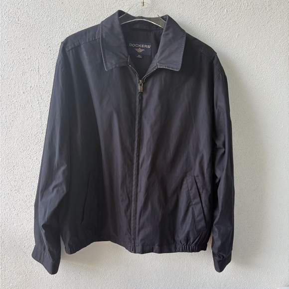 Dockers Lightweight Black Jacket XL Pockets Snap Cuffs Zip Inside Cell Pocket - Picture 1 of 13